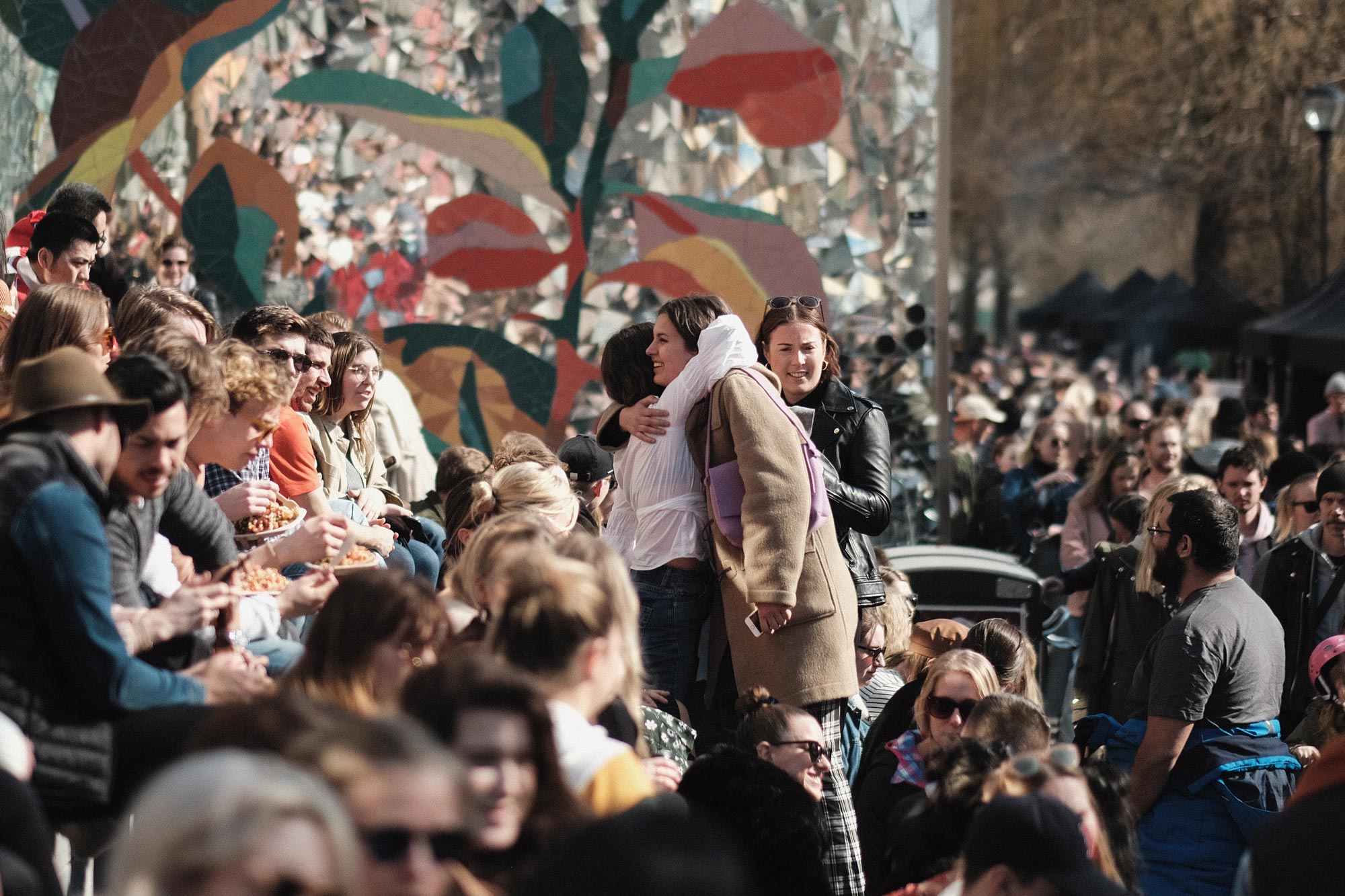 Hornstull marknad med foodtrucks och stånd
